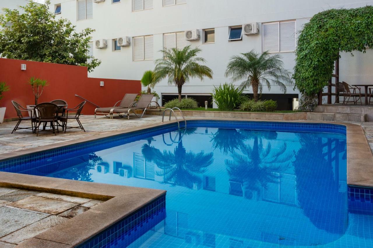 Lindoya Hotel Catalão Exterior foto
